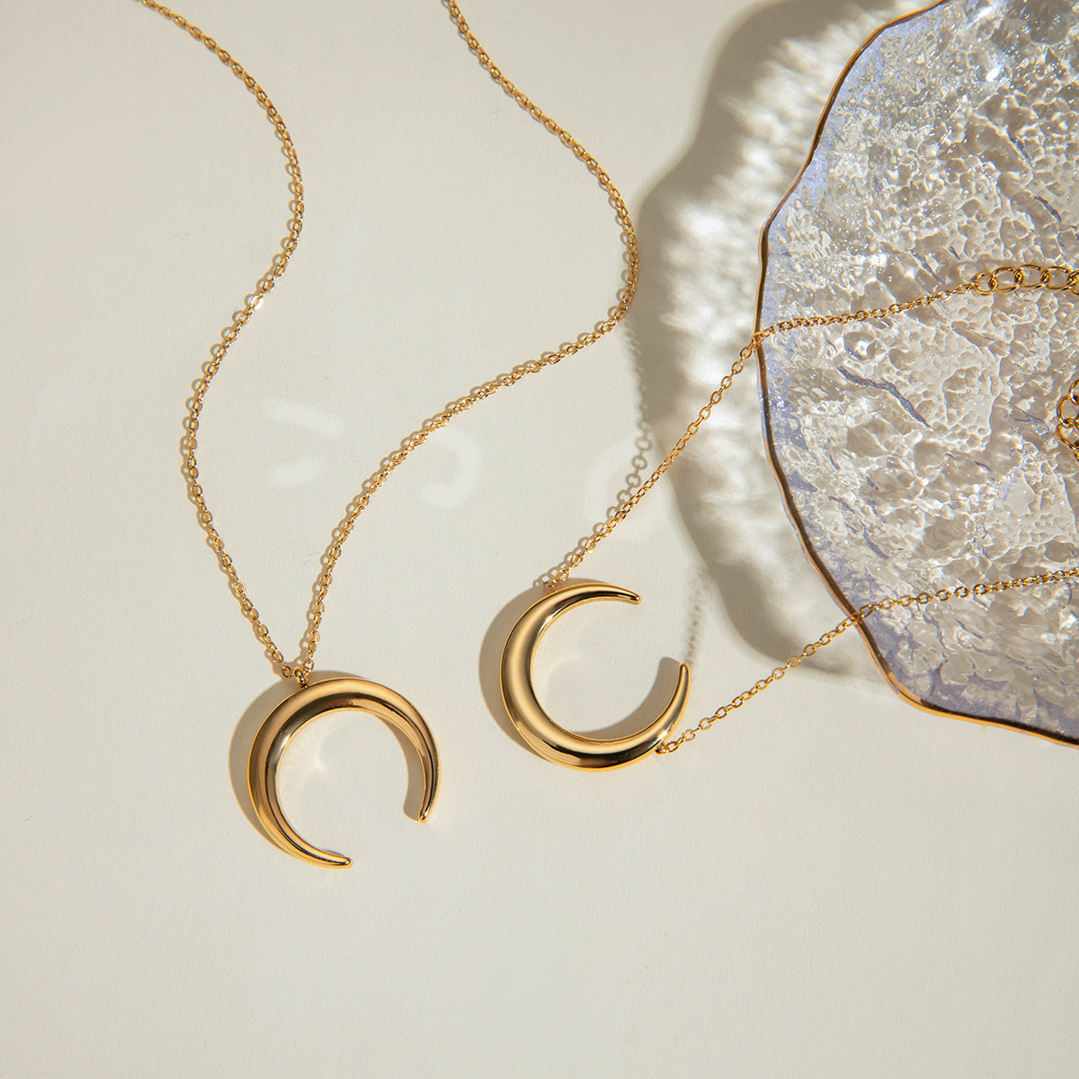 Vera Moon Premium Bracelet - 18K Gold Plated