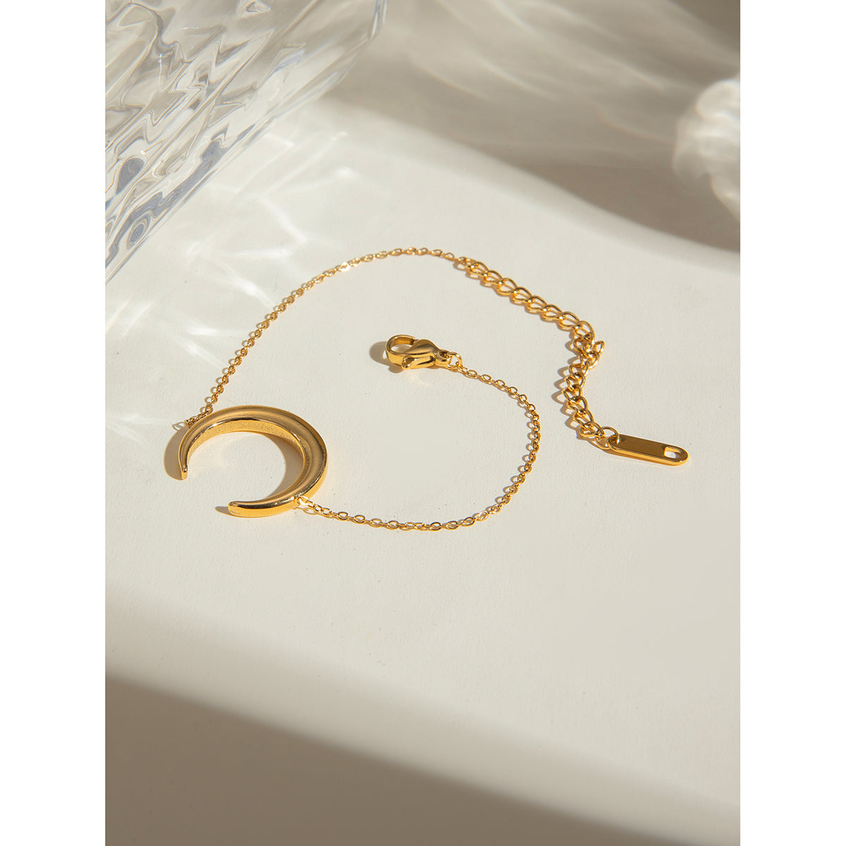 Vera Moon Premium Bracelet - 18K Gold Plated