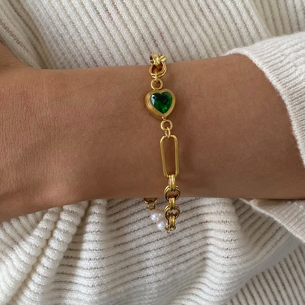 Ravielle Heart Premium Bracelet - 18K Gold Plated