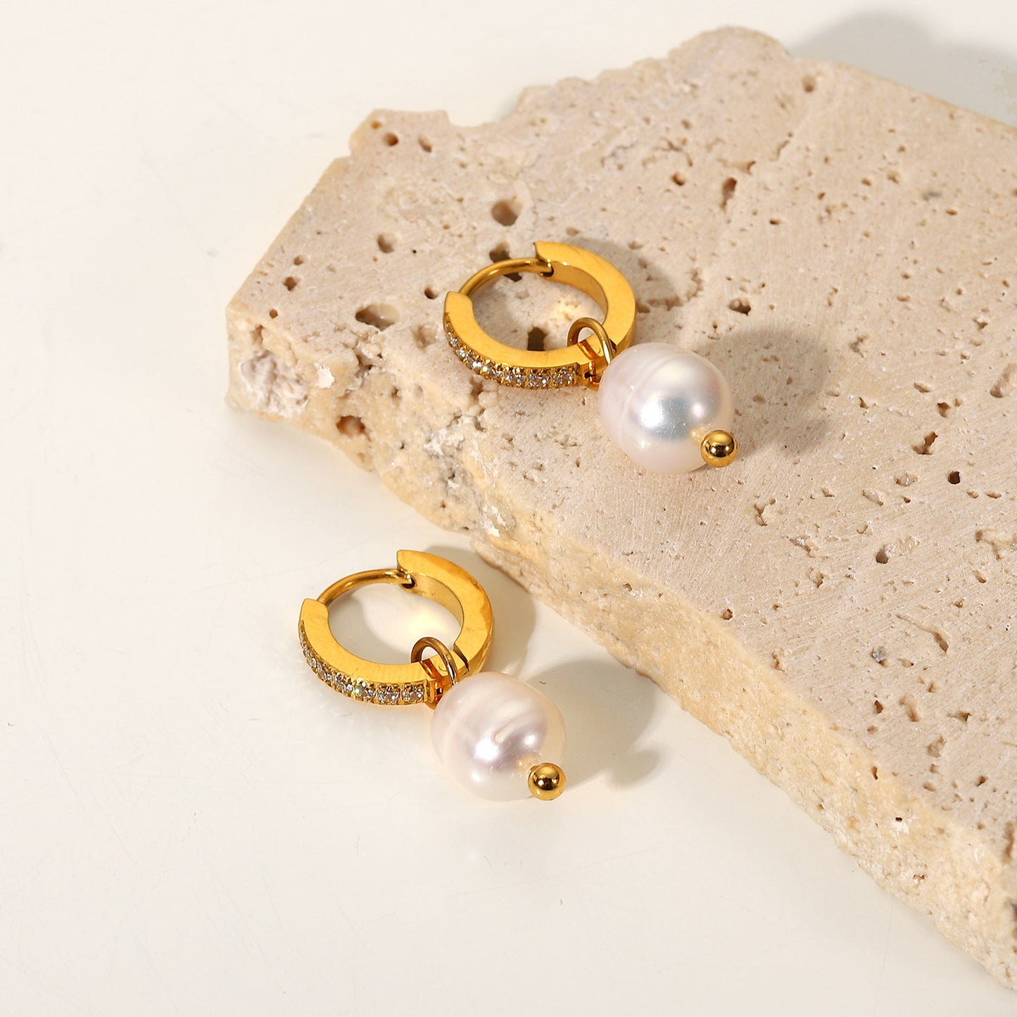 Small Pearl Zircon Hoop Premium Earrings - 18K Gold Plated