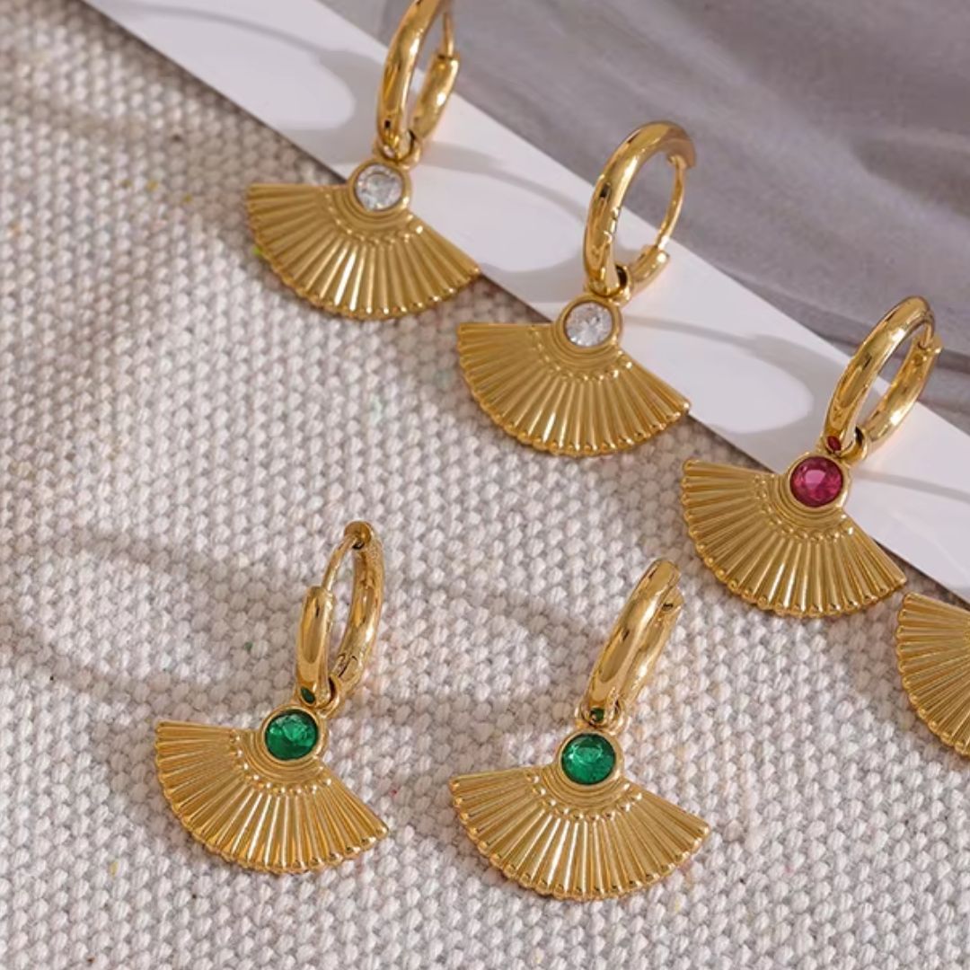 Fan Huggie Premium Earrings - 18K Gold Plated