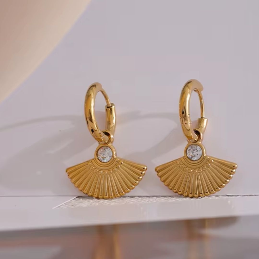 Fan Huggie Premium Earrings - 18K Gold Plated