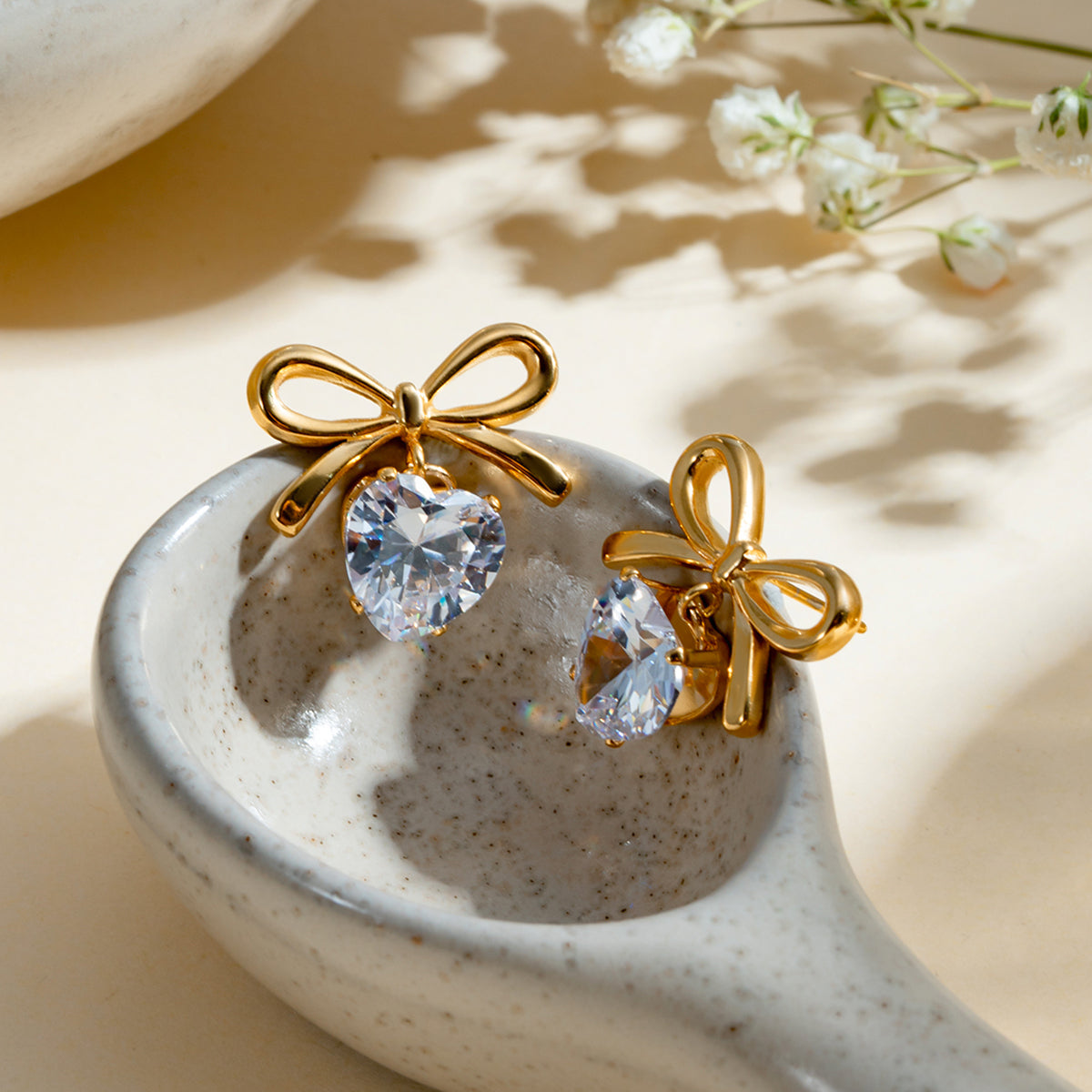 Bow Heart Premium Earrings - 18K Gold Plated
