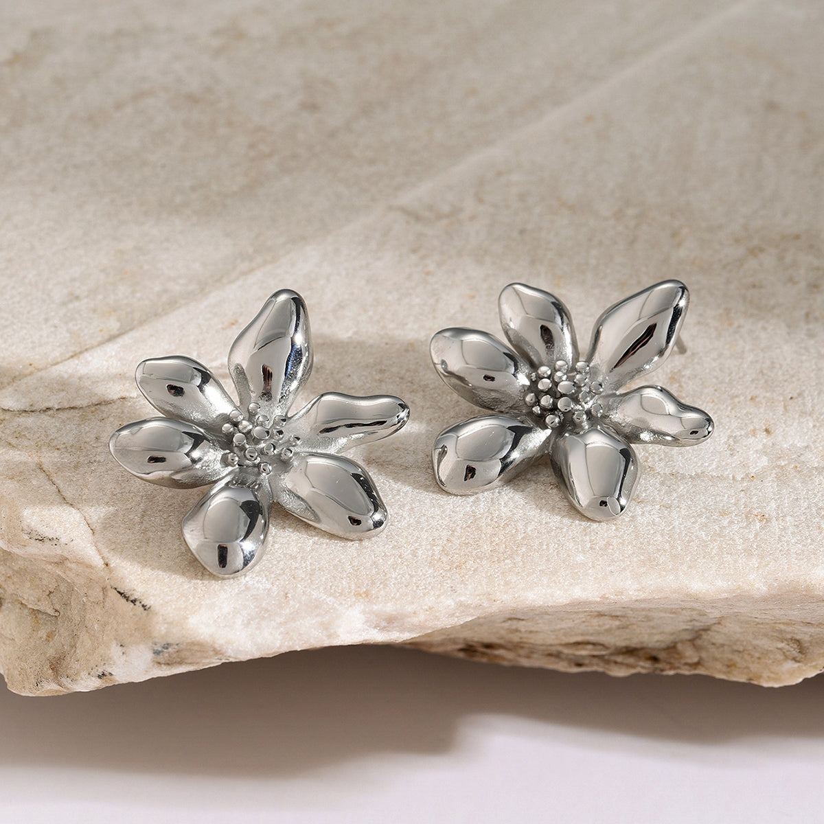 Flowers in Bloom Premium Earrings - 18K Gold Plated