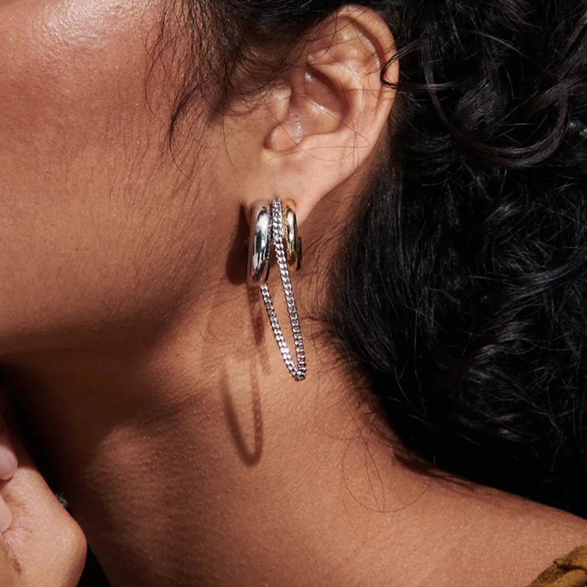 Niva Chain Premium Earrings - 18K Gold Plated
