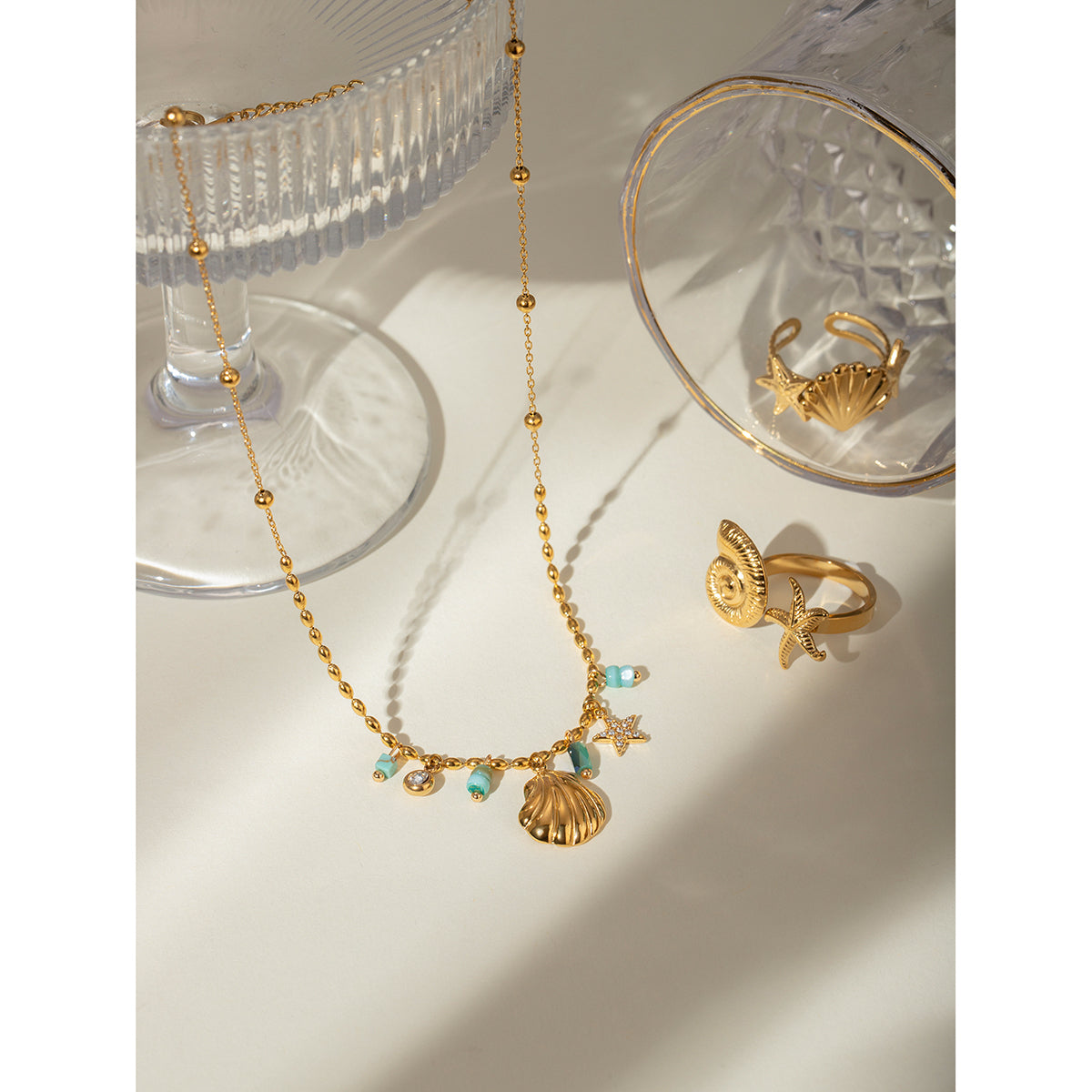 Seaside Shell Premium Necklace - 18K Gold Plated