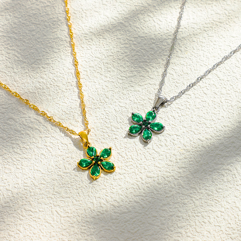 Vana Green Flower Premium Necklace - 18K Gold Plated