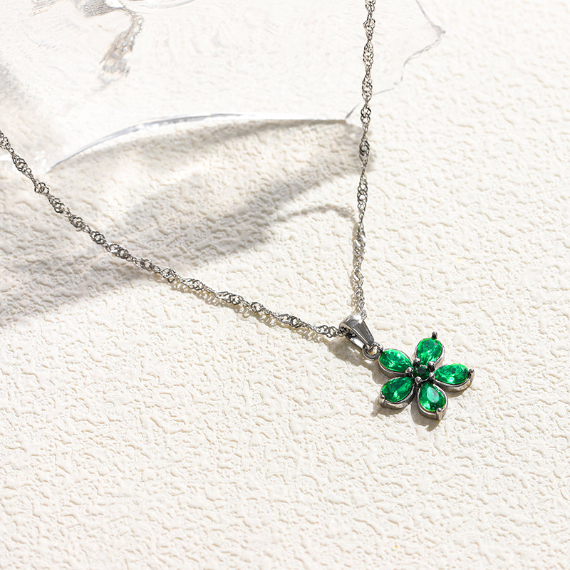 Vana Green Flower Premium Necklace - 18K Gold Plated