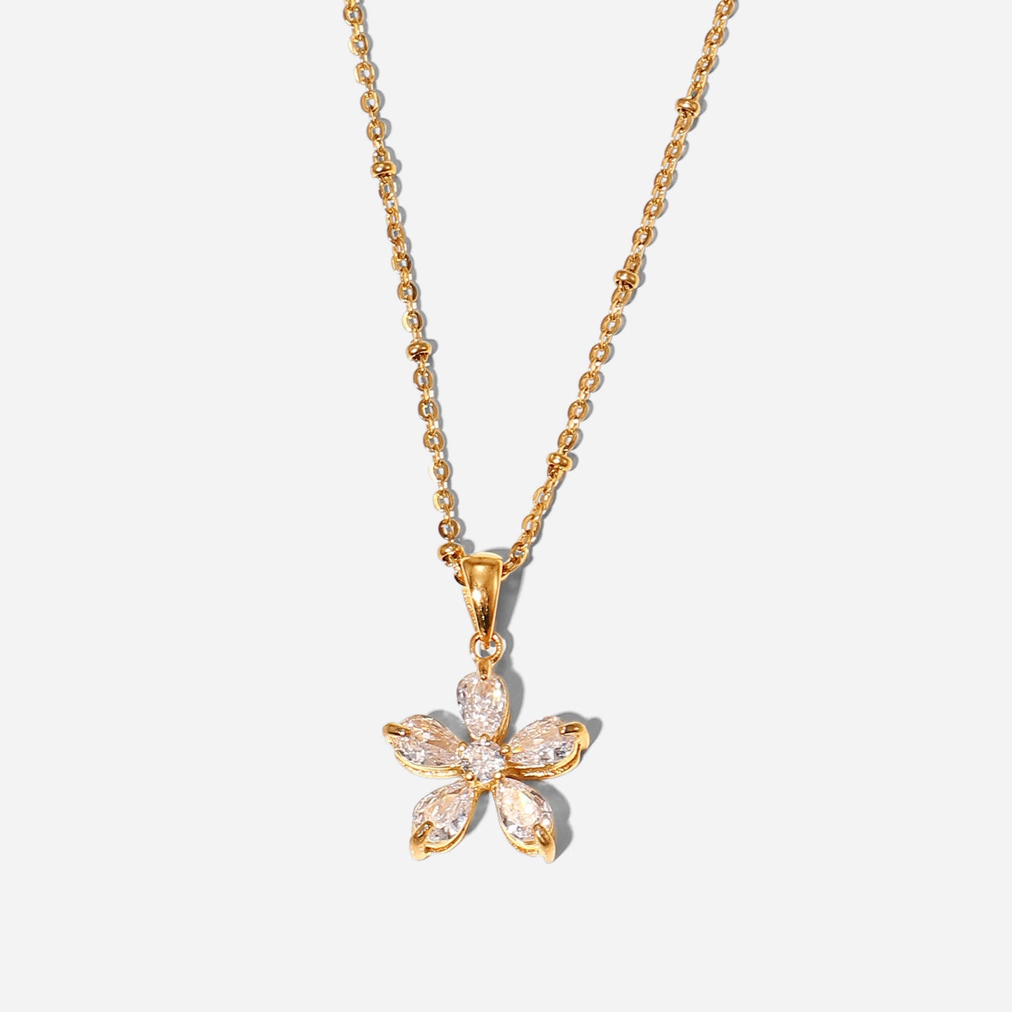 Vanadey Flower Premium Necklace - 18K Gold Plated