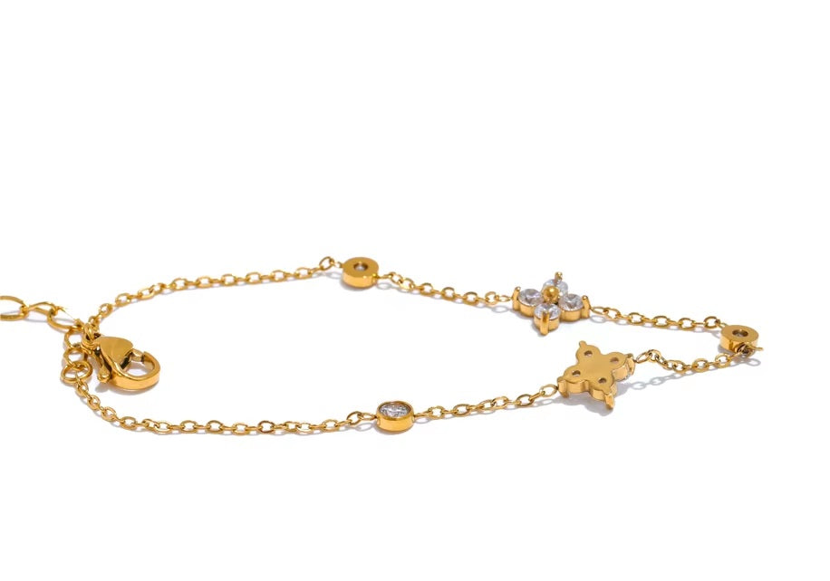 Clover Crystal Premium Bracelet - 18K Gold Plated