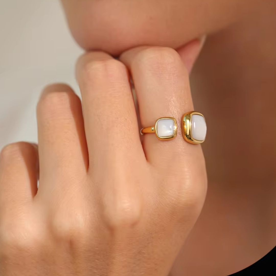 Mother of pearl Duo Premium Adjustable Ring - 18K Gold Plated