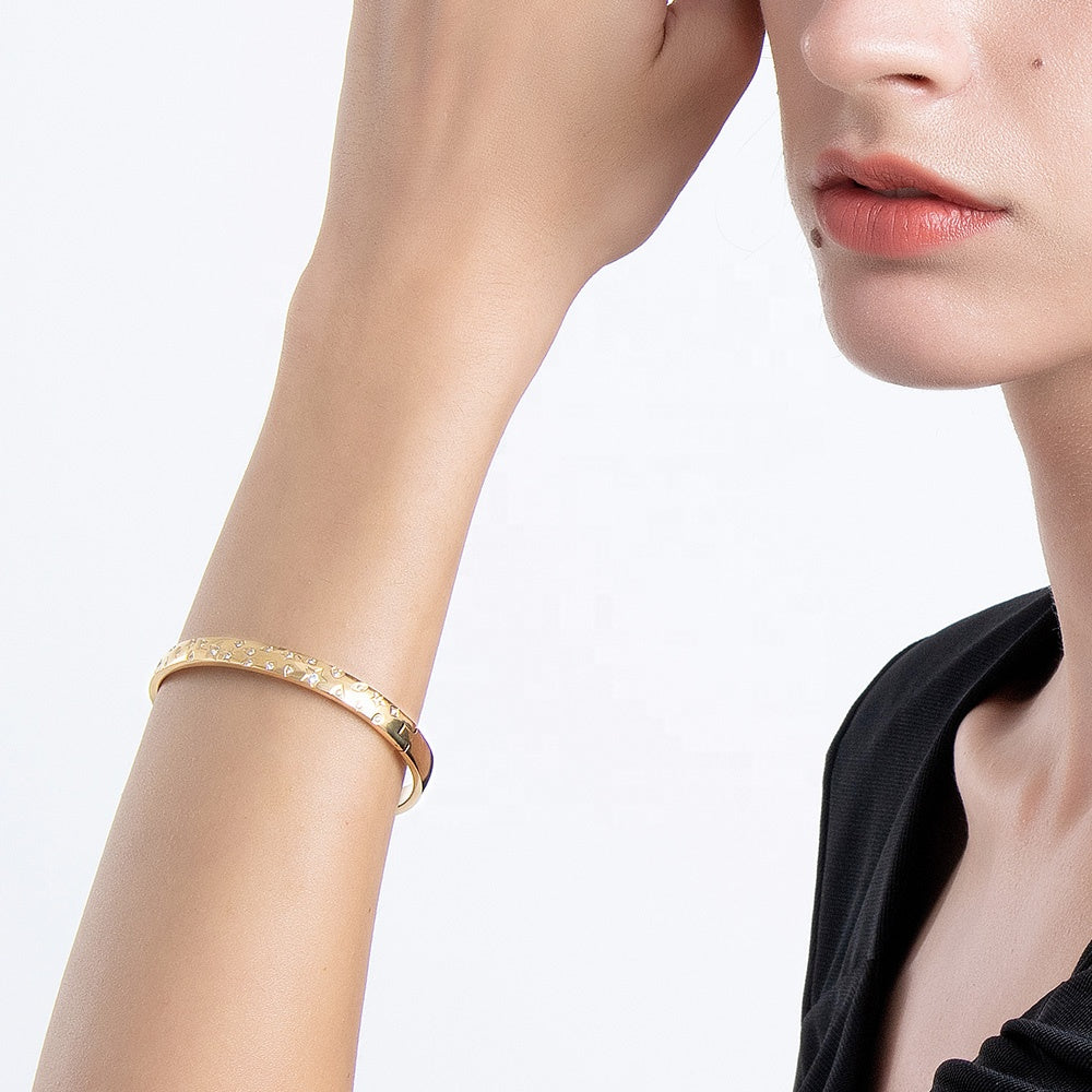 Starry Designer Premium Bracelet - 18K Gold Plated