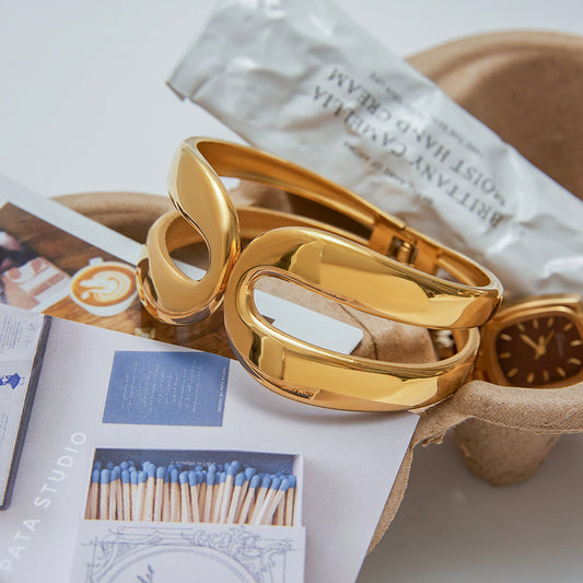 Julianna Premium Cuff Bracelet - 18K Gold Plated