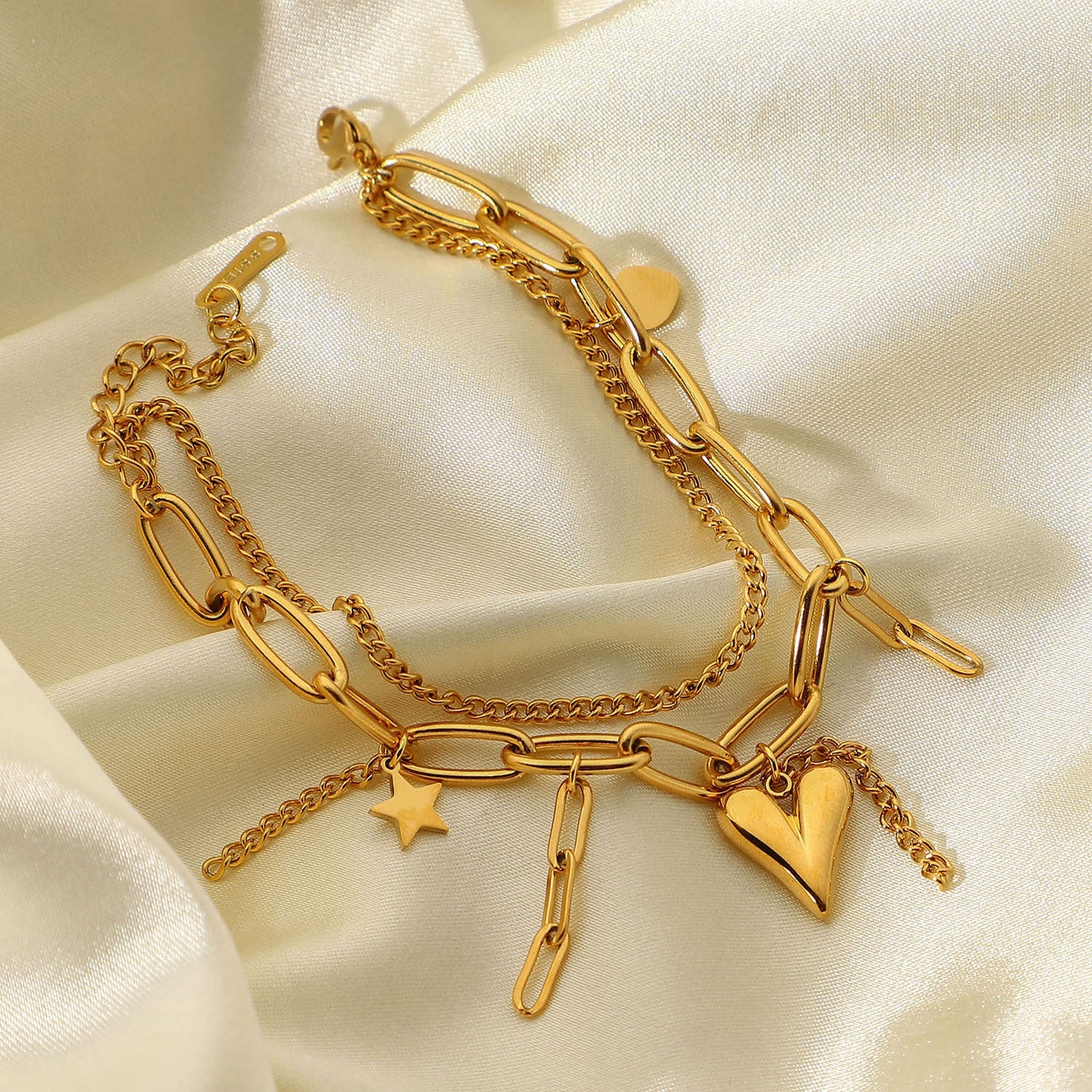 Heart Tassle Premium Bracelet - 18K Gold Plated