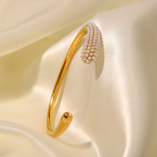 Sira Cuff Premium Bracelet - 18K Gold Plated