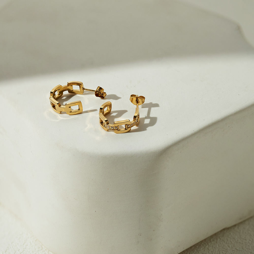 Crystal Links Designer Premium Earrings - 18K Gold Plated