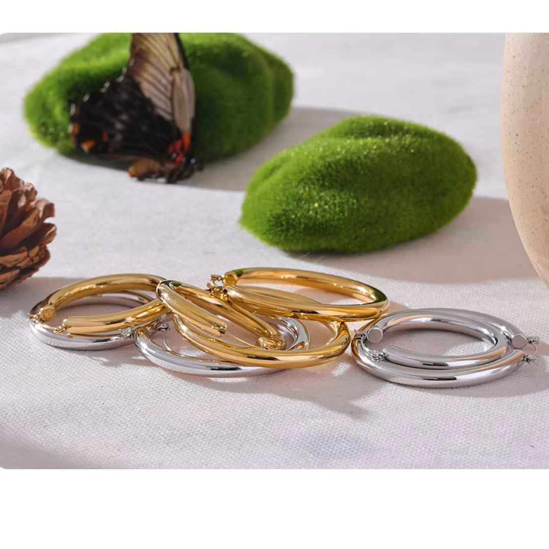 Rae Hoops Premium Earrings - 18K Gold Plated