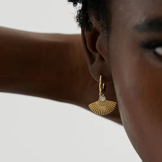 Fan Huggie Premium Earrings - 18K Gold Plated