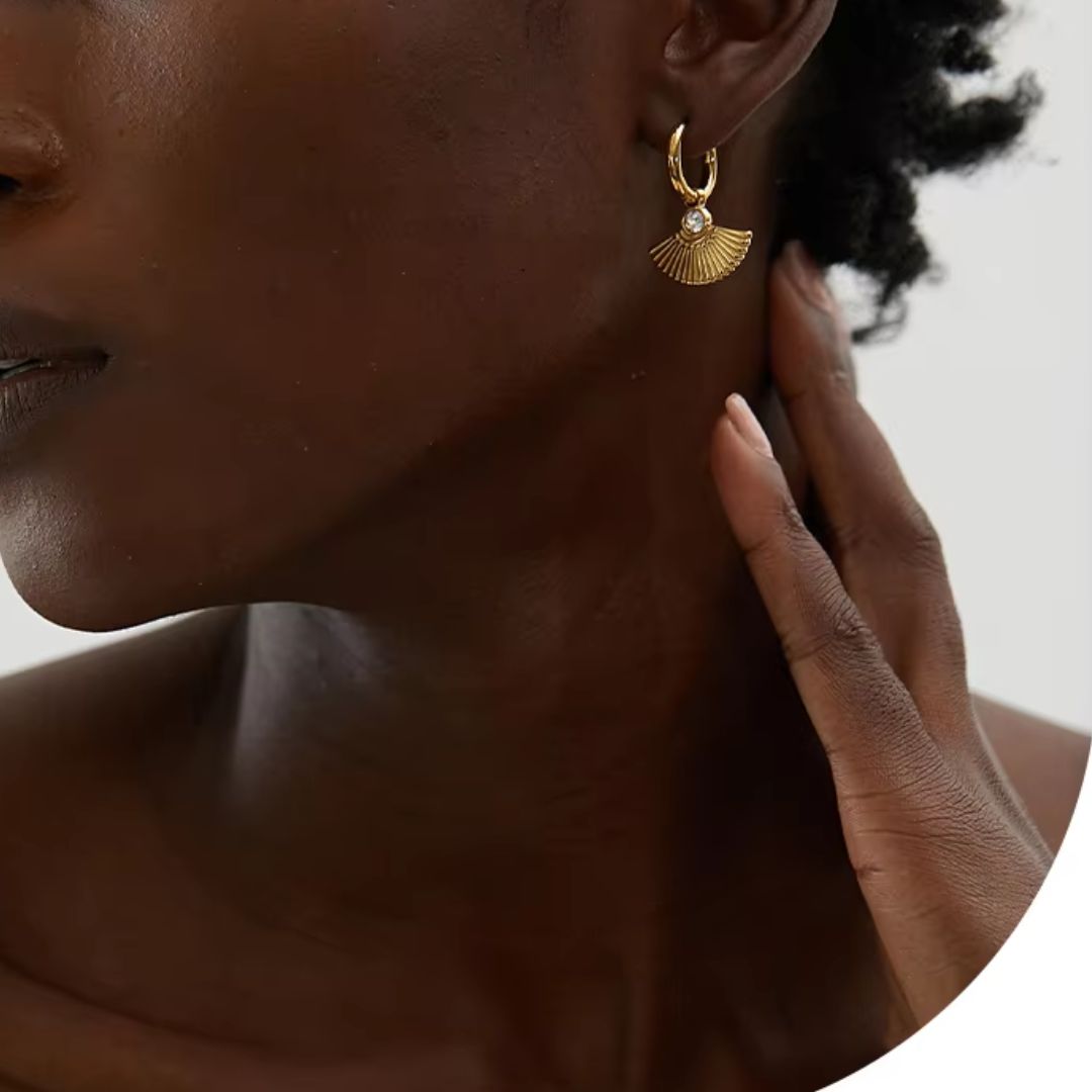 Fan Huggie Premium Earrings - 18K Gold Plated