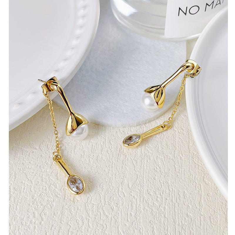 Pearl Sui Daga Designer Premium Earrings - 18K Gold Plated