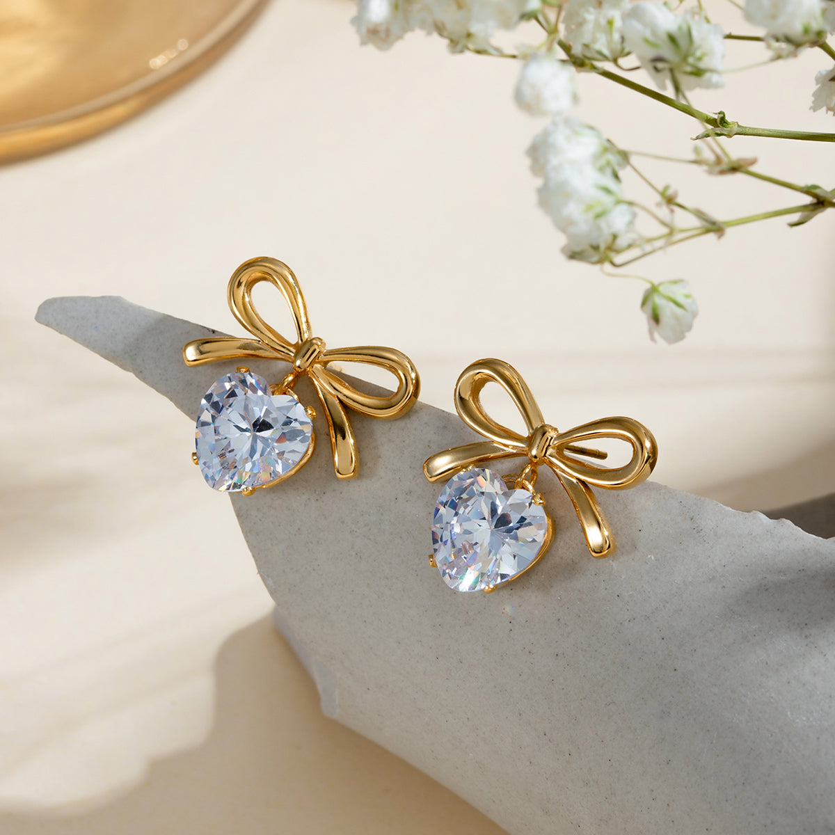 Bow Heart Premium Earrings - 18K Gold Plated