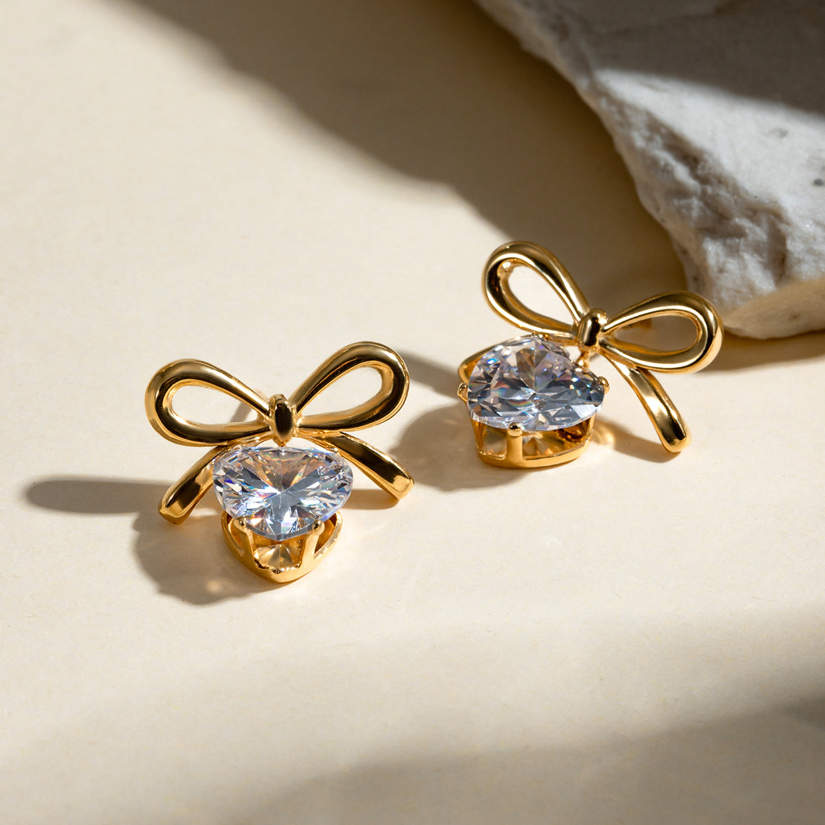 Bow Heart Premium Earrings - 18K Gold Plated