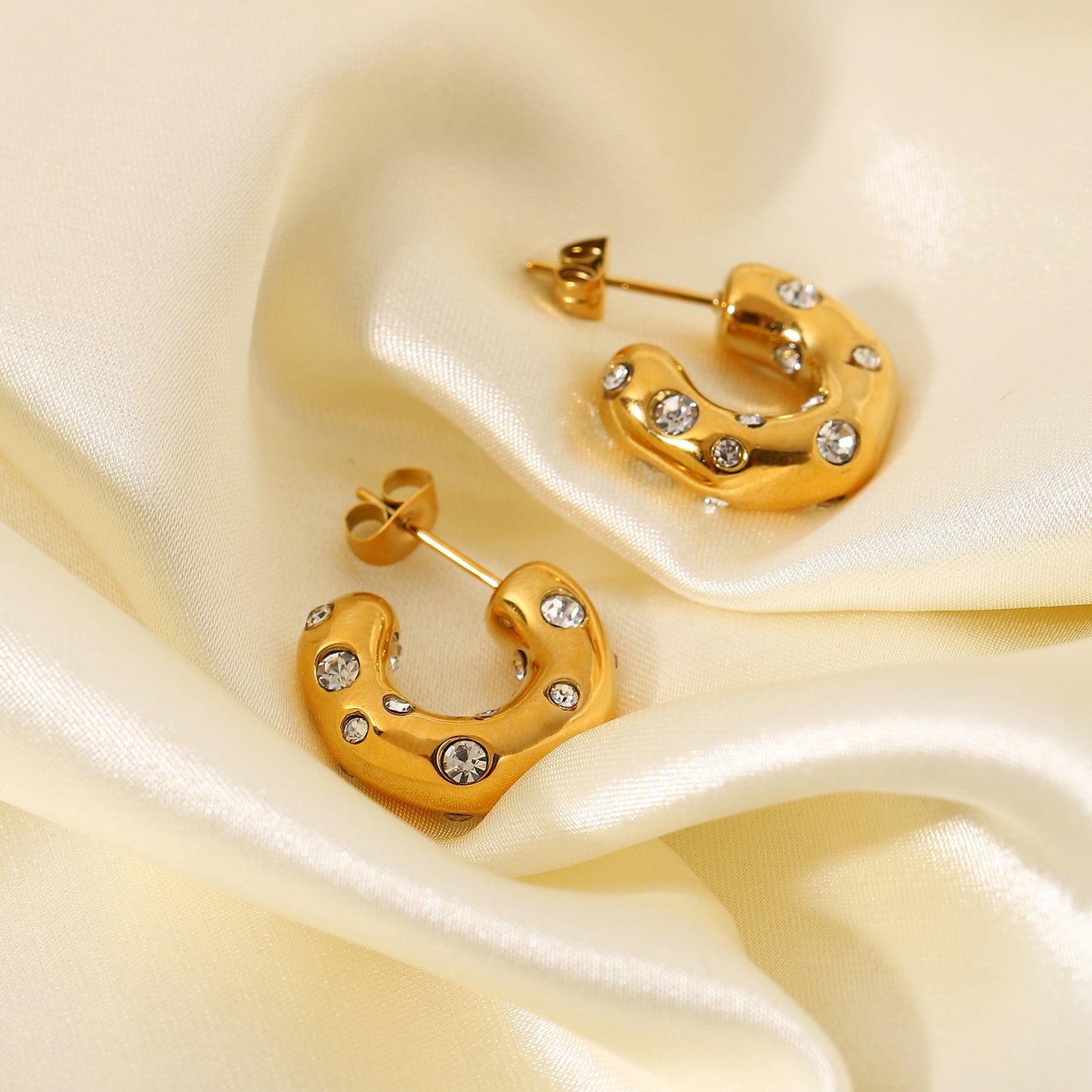 Alva Hoop Premium Earrings - 18K Gold Plated