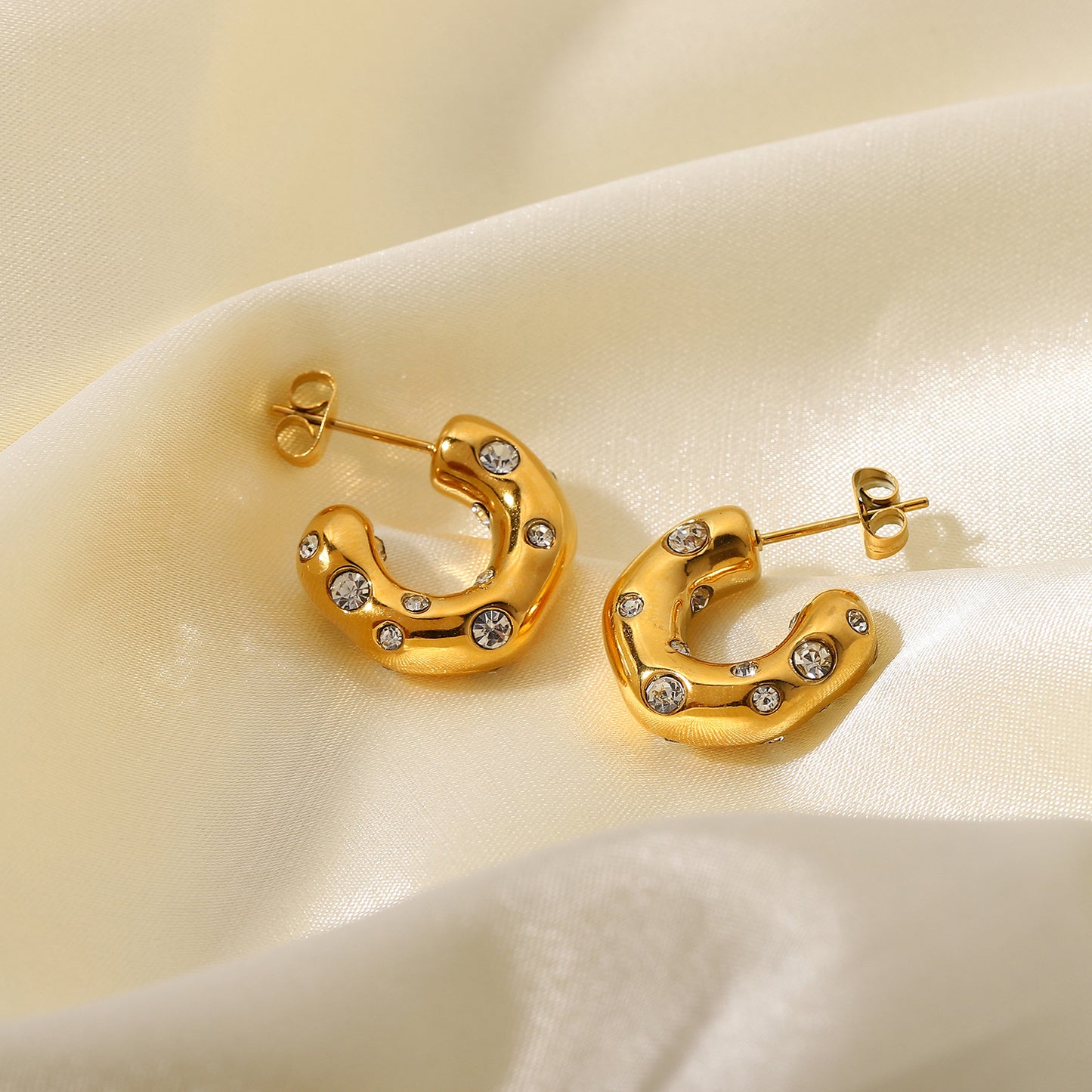 Alva Hoop Premium Earrings - 18K Gold Plated