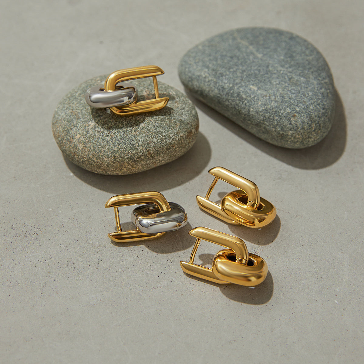 Nurvi Hoop Premium Earrings - 18K Gold Plated