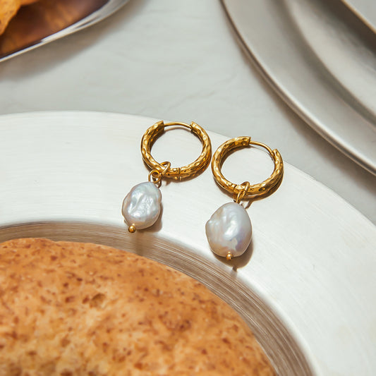 Rua Pearl Hoop Premium Earrings - 18K Gold Plated