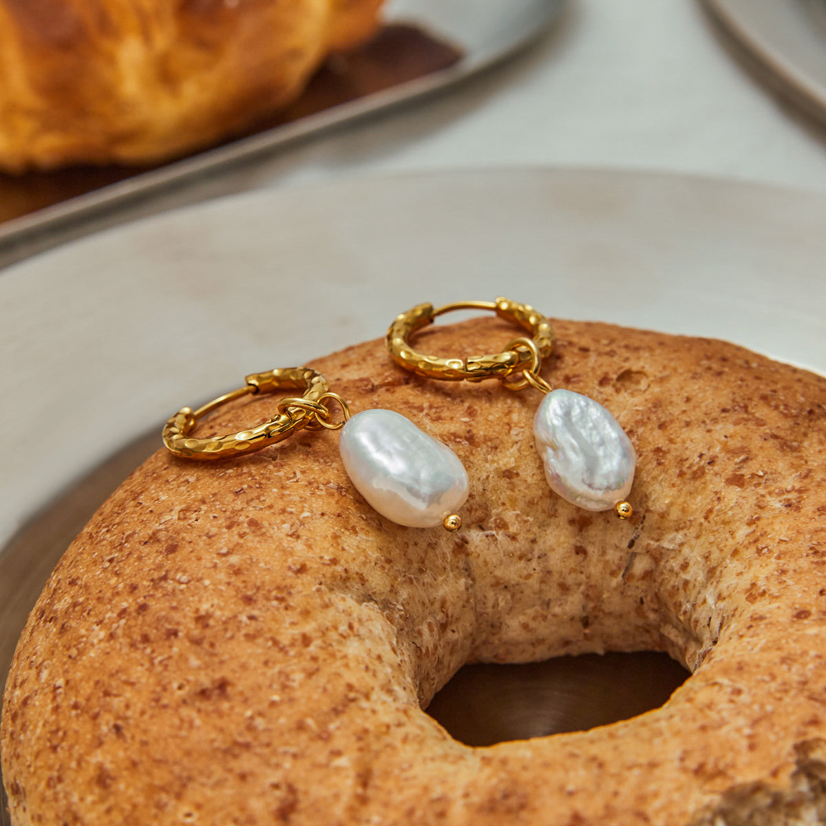 Rua Pearl Hoop Premium Earrings - 18K Gold Plated