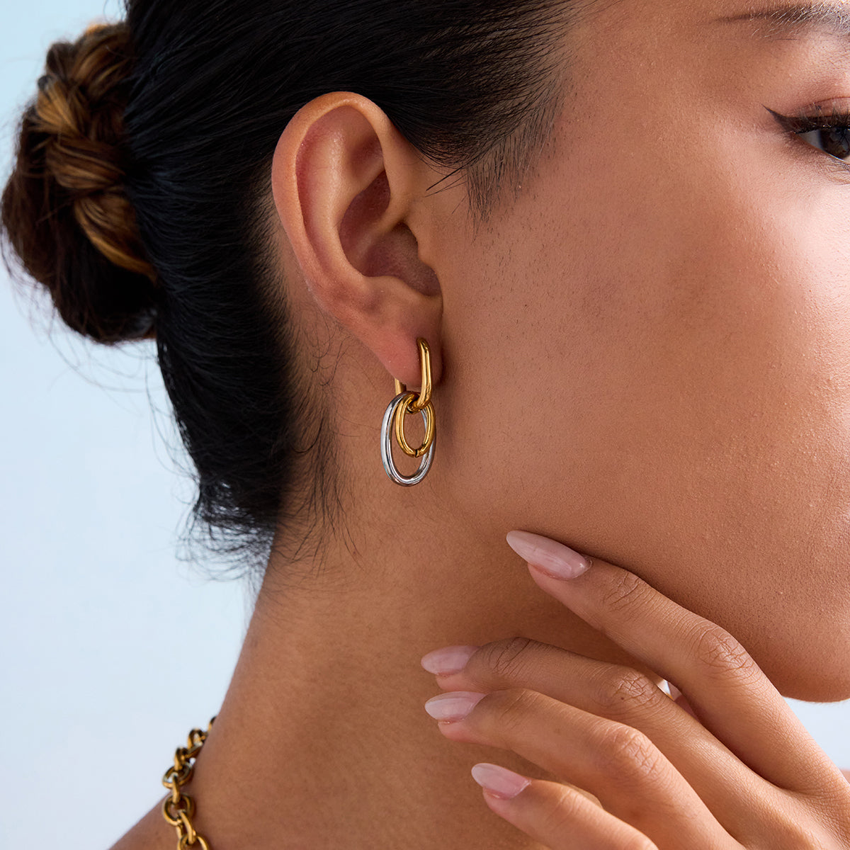 Viha Hoop Premium Earrings - 18K Gold Plated
