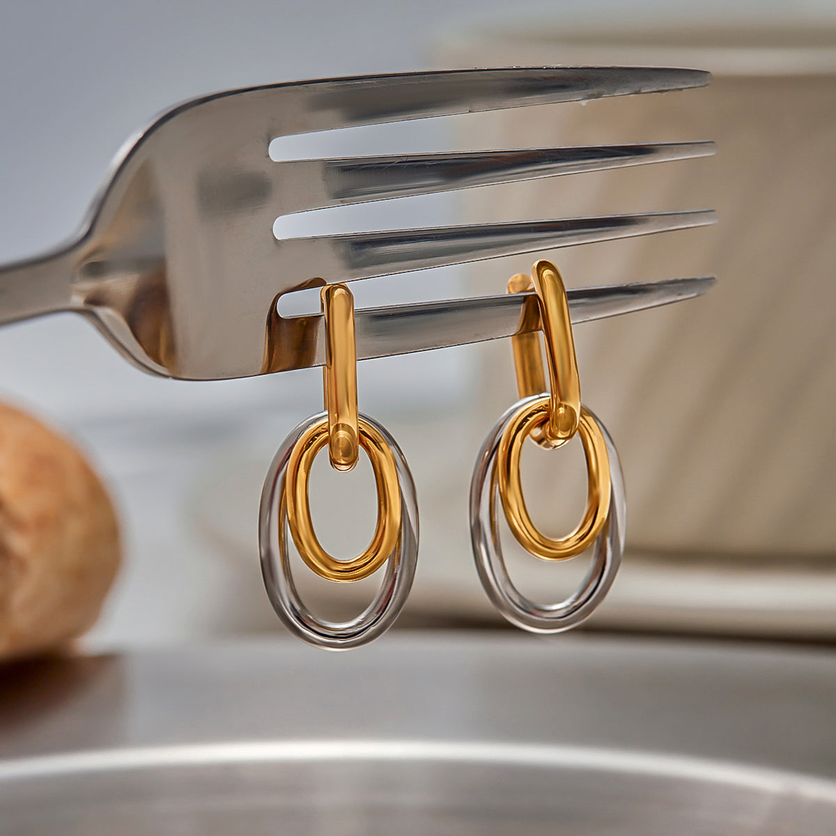 Viha Hoop Premium Earrings - 18K Gold Plated