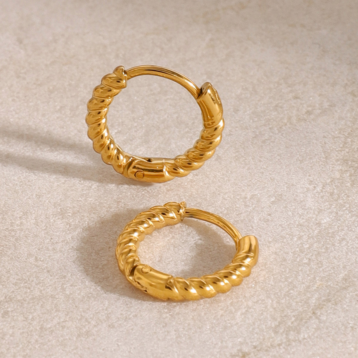 Twisted Hoop Premium Earrings - 18K Gold Plated