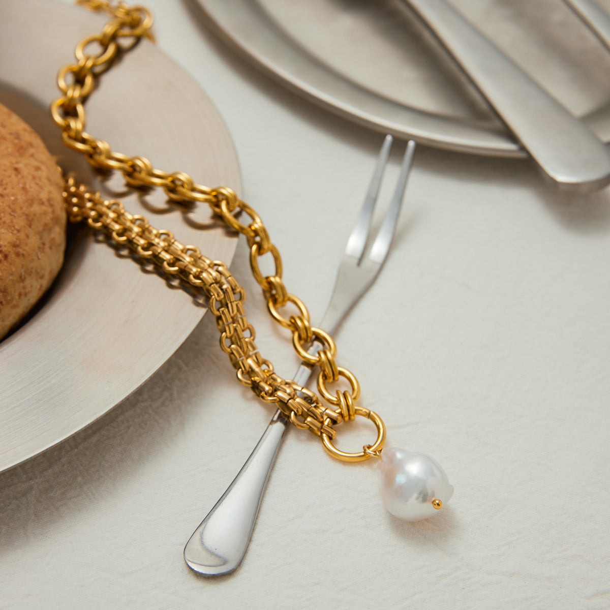 Clara Pearl Premium Necklace - 18K Gold Plated
