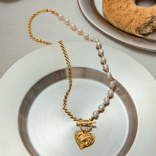 Heart Pearl Premium Necklace - 18K Gold Plated