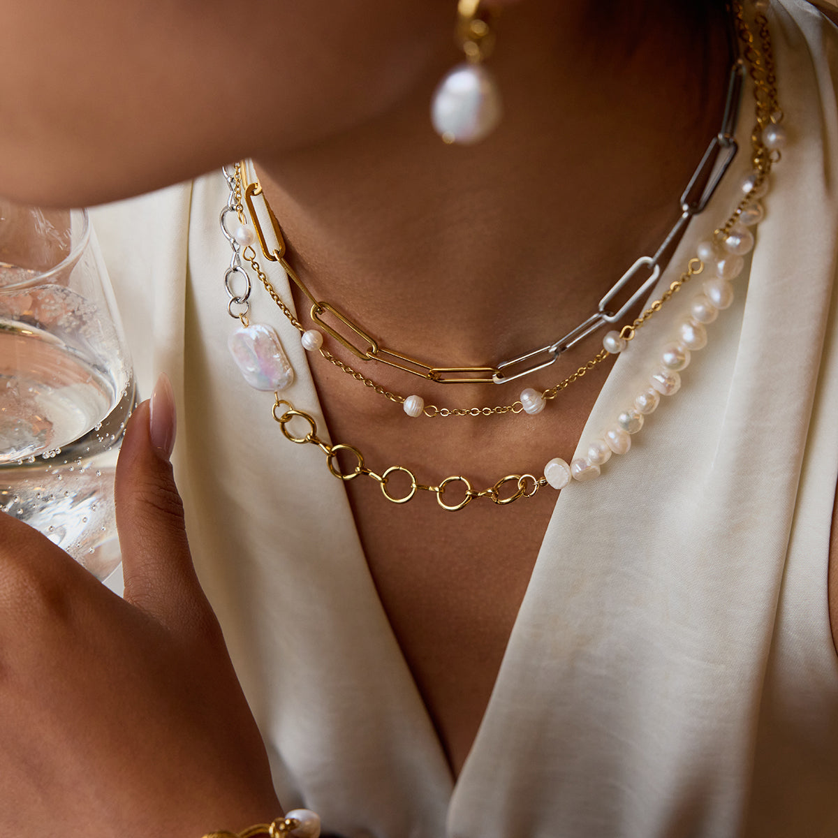Pearl Mixed Metals Premium Necklace - 18K Gold Plated