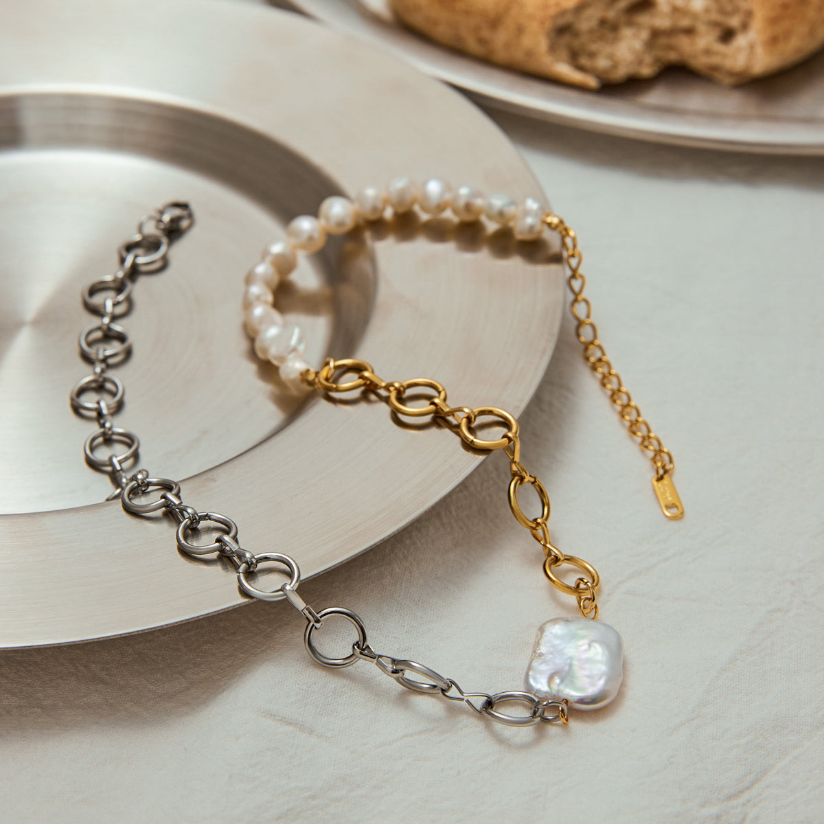 Pearl Mixed Metals Premium Necklace - 18K Gold Plated