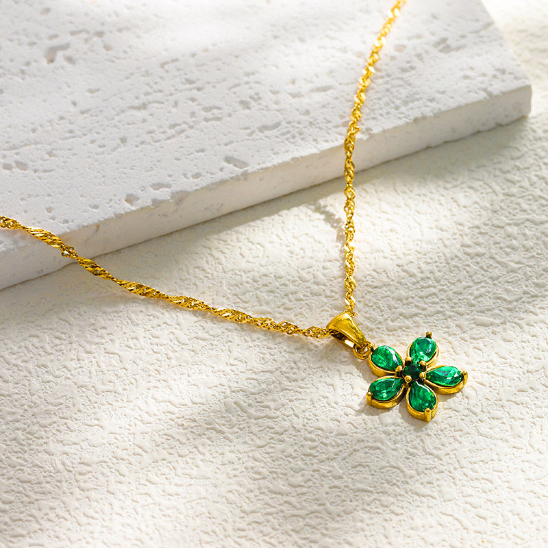 Vana Green Flower Premium Necklace - 18K Gold Plated