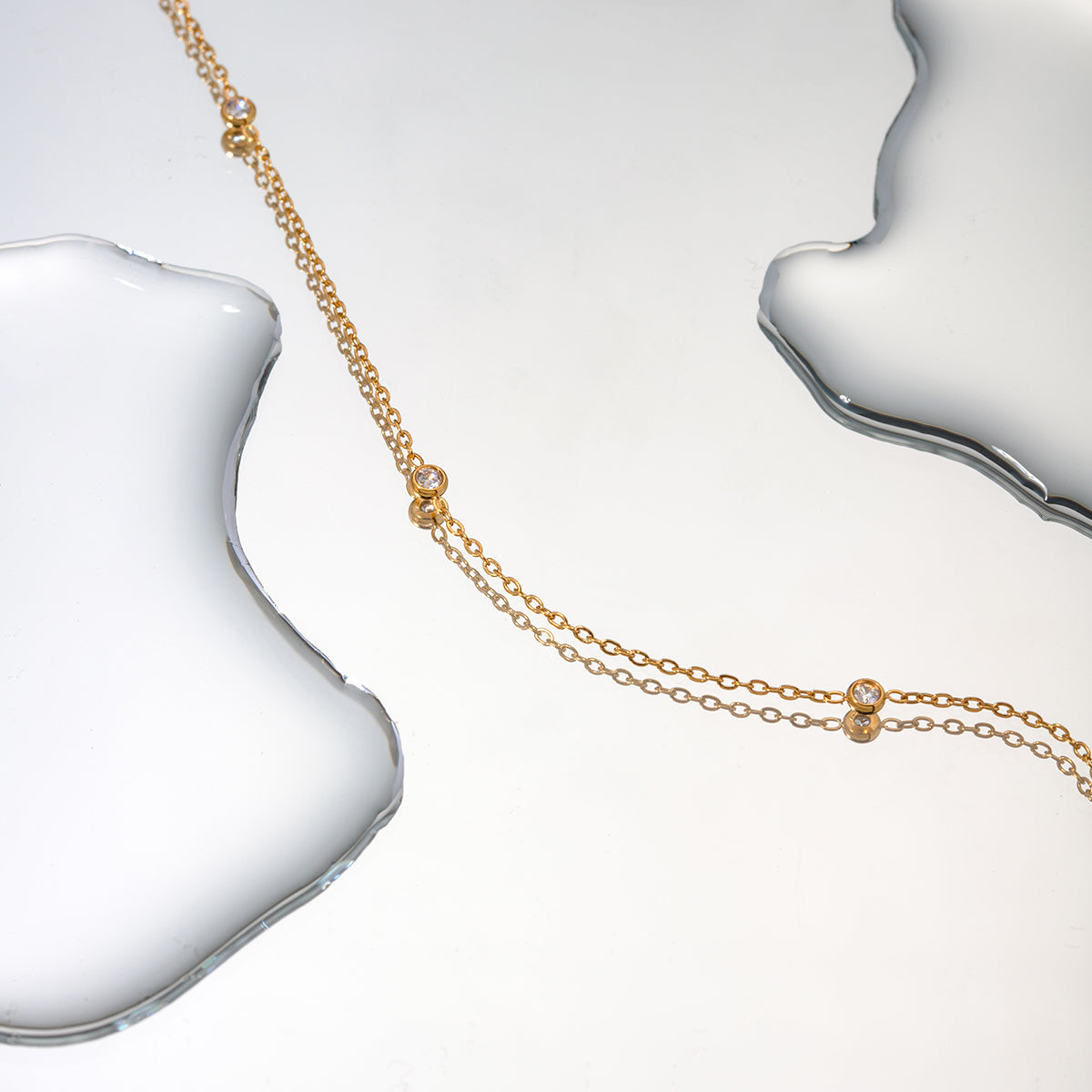 Isla Shine Premium Necklace - 18K Gold Plated