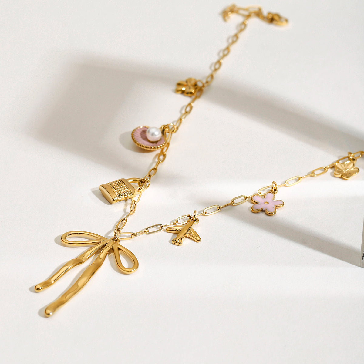 Bow Charm Premium Necklace - 18K Gold Plated