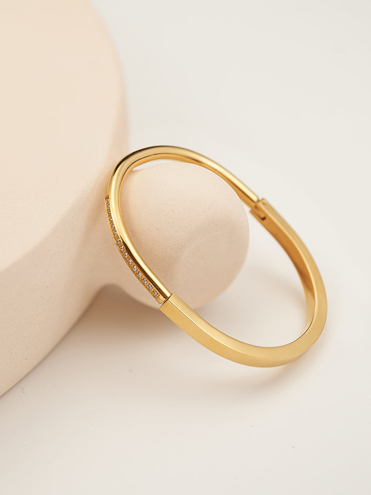 Gold Oval Shimmer Designer Premium Bracelet - 18K Gold Plated