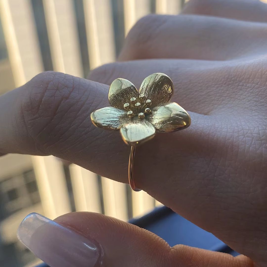 Zina Flower Premium Adjustable Ring - 18K Gold Plated