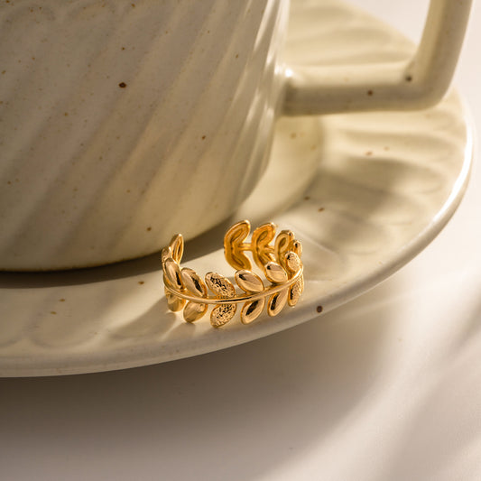 Ivy Leaf Premium Adjustable Ring - 18K Gold Plated